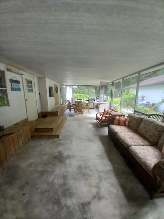 Stegbone'S Fish Camp And Resort Satsuma ภายนอก รูปภาพ